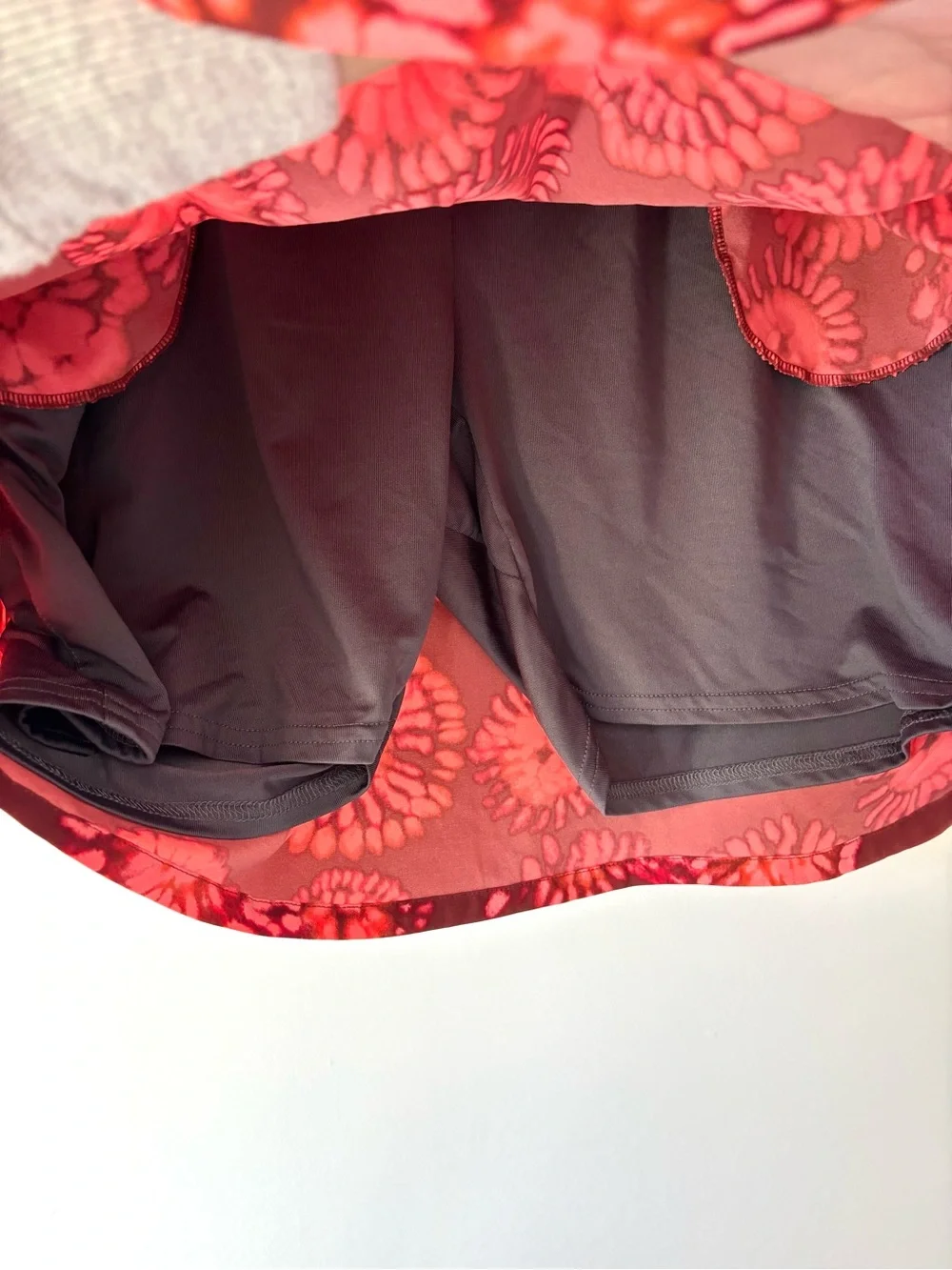Toad&Co Sunkissed Weekend Skort Grenadine Tie Dye Red Floral Outdoor Activewear - Picture 4 of 8